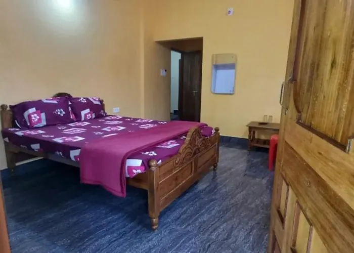 Goroomgo Neelachal Holiday Nibasa: Beachside Retreat in Puri