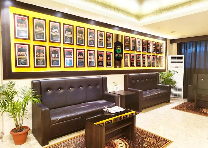 Grg Hotel Grand Resort Puri Sea View Room হোটেল গ্র্যান্ড রিসোর্ট পুরী ହୋଟେଲ ଗ୍ରାଣ୍ଡ ରିସର୍ଟ ପୁରୀ - Swimming-Pool-And-Garden, Near-Sea-Beach-And-Temple Fully-Air-Conditioned-Hotel With-Lift-And-Card Payment Accepted-Parking-Facility, Breakfast Include